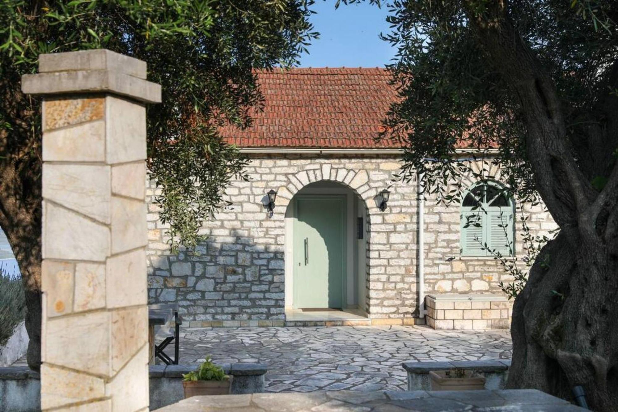 Ferienhaus Sinies